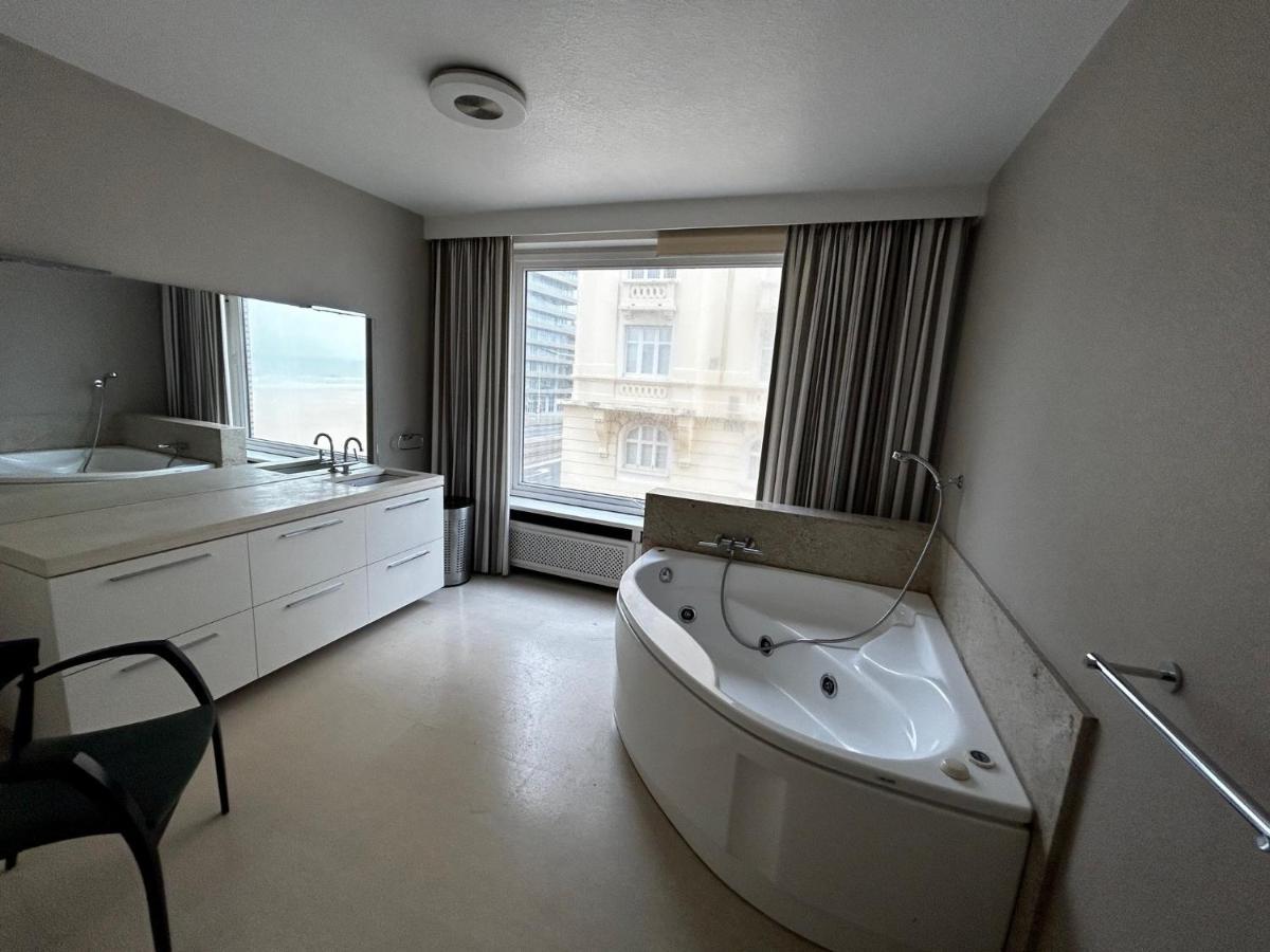 Very Spacious Family Apartment With Seaview T16 Ostende Kültér fotó